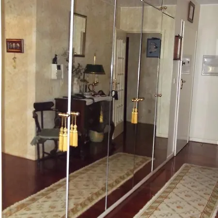 Guest house Rooms Near The Beach